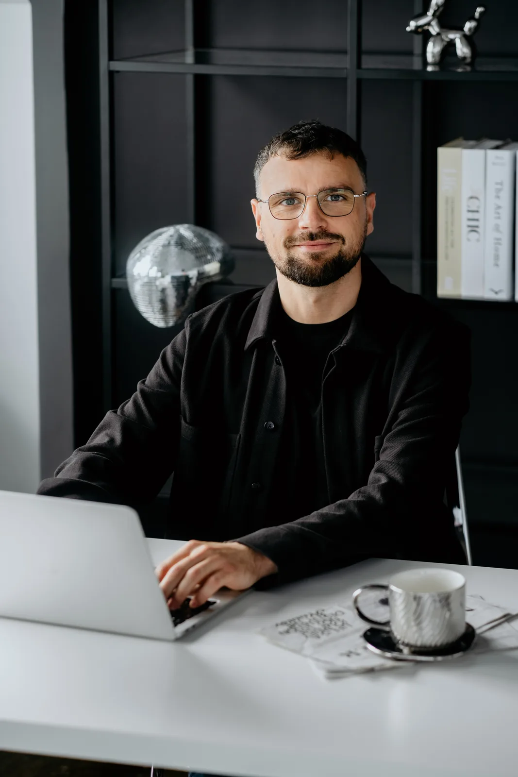 Michał Kornaś podczas pracy nad projektem